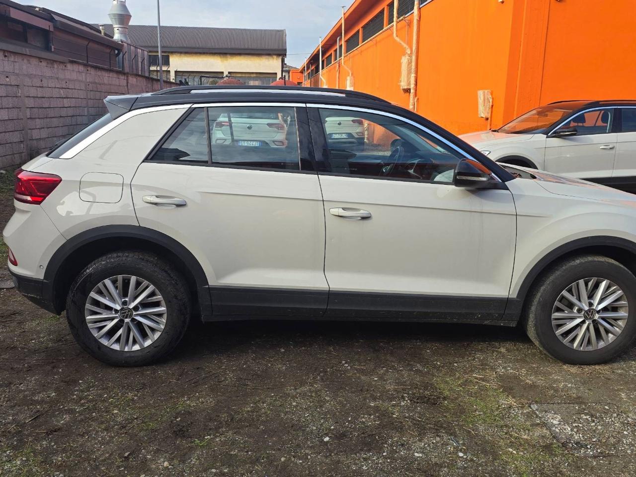 Volkswagen Volkswagen T-Roc usata 13