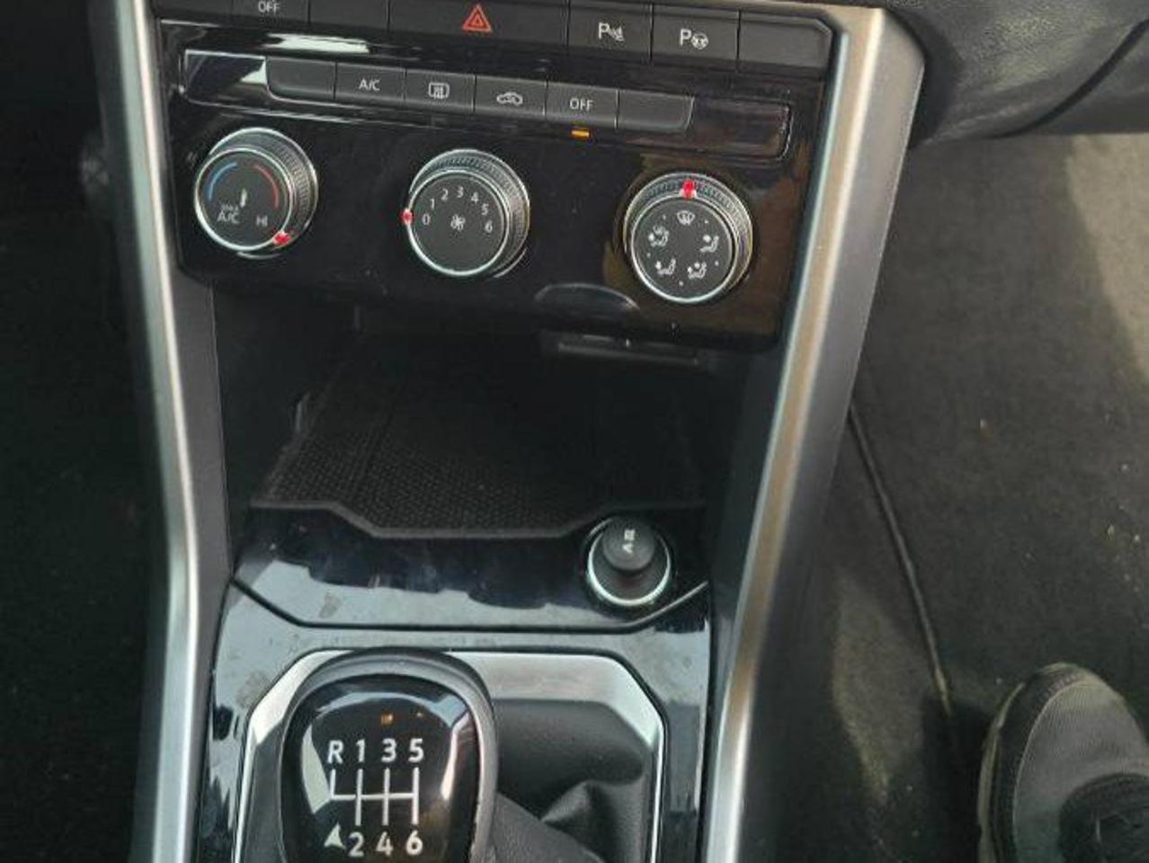 Volkswagen Volkswagen T-Roc usata 17