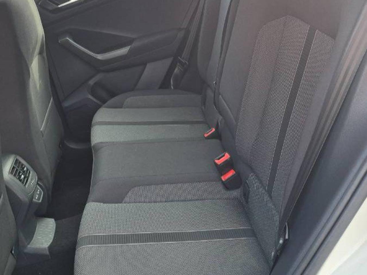 Volkswagen Volkswagen T-Roc usata 24