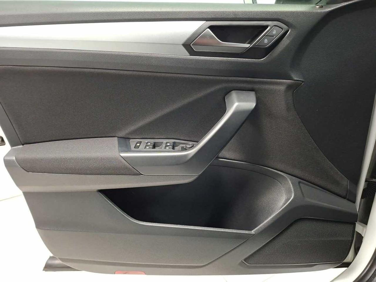 Volkswagen Volkswagen T-Roc usata 10