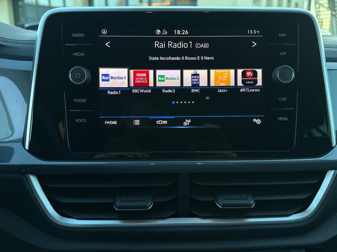 Volkswagen Volkswagen T-Roc usata 10