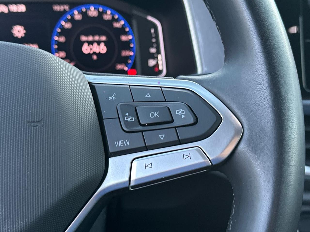 Volkswagen Volkswagen T-Roc usata 12