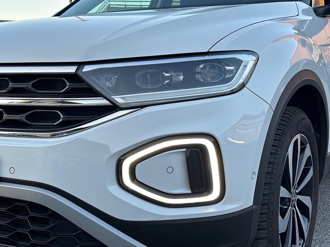 Volkswagen Volkswagen T-Roc usata 18