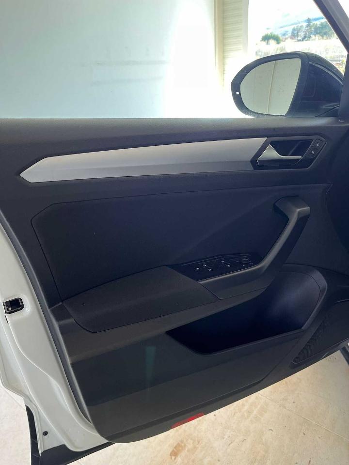 Volkswagen Volkswagen T-Roc usata, con Isofix