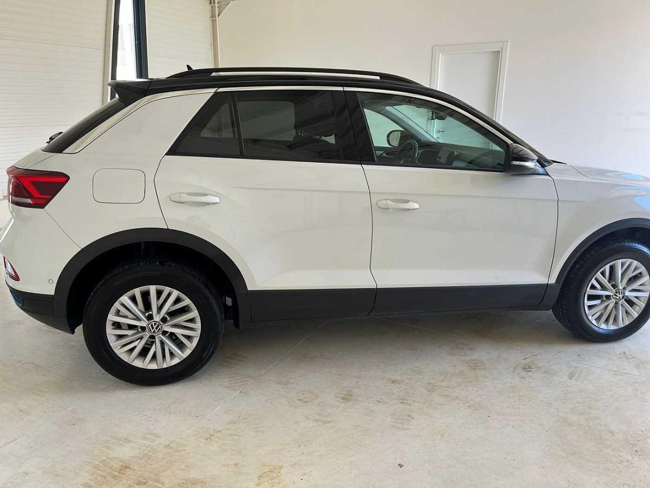 Volkswagen Volkswagen T-Roc usata 16