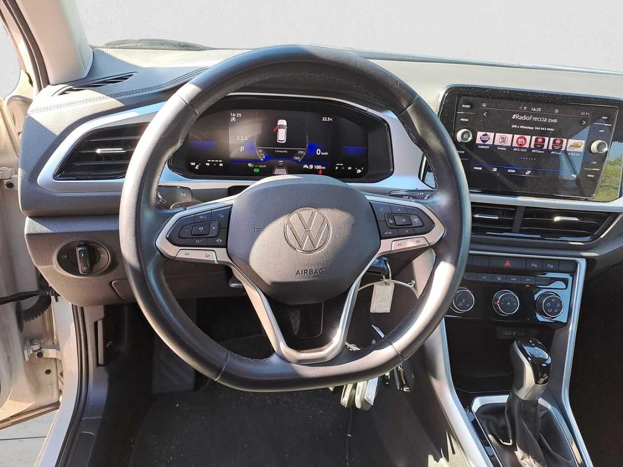 Volkswagen T-Roc - Foto 4