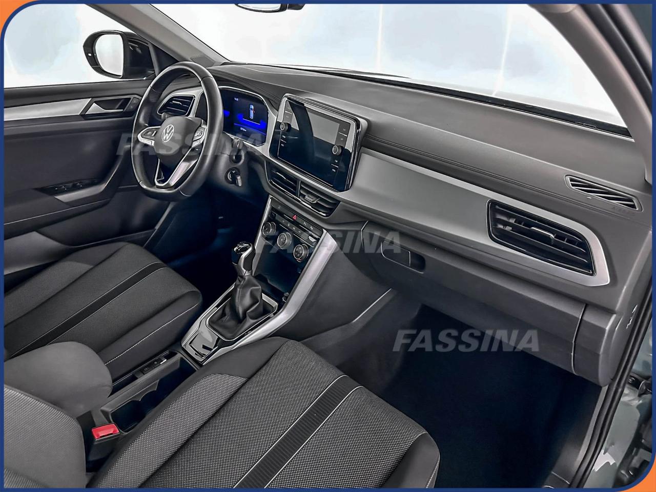 Volkswagen Volkswagen T-Roc usata 4