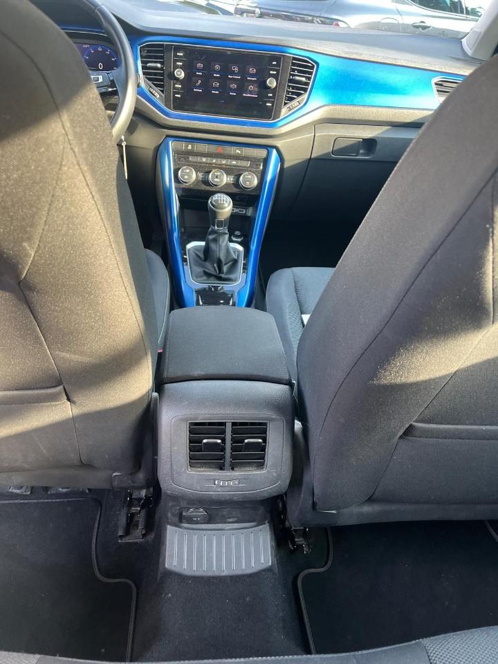 Volkswagen Volkswagen T-Roc usata 12