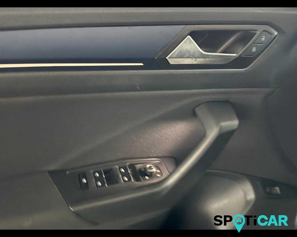 Volkswagen Volkswagen T-Roc usata 5