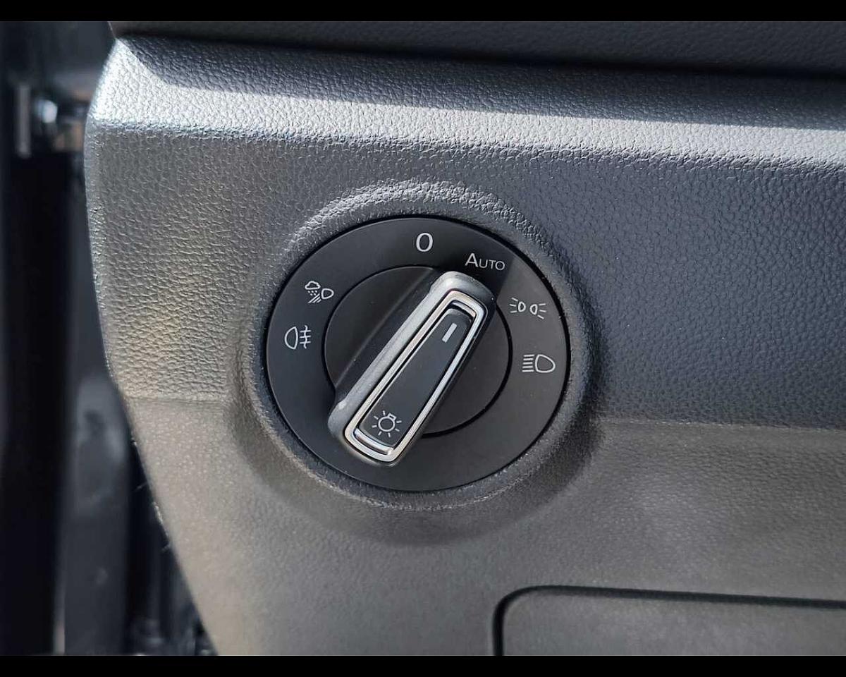Volkswagen Volkswagen T-Roc usata, con Xenon-led