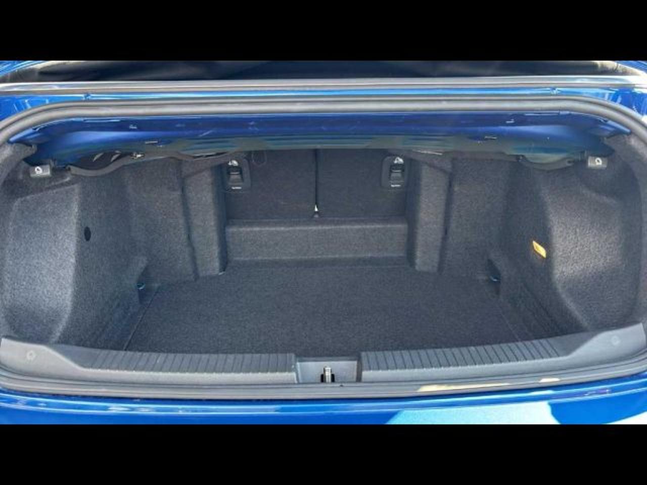Volkswagen Volkswagen T-Roc usata 2
