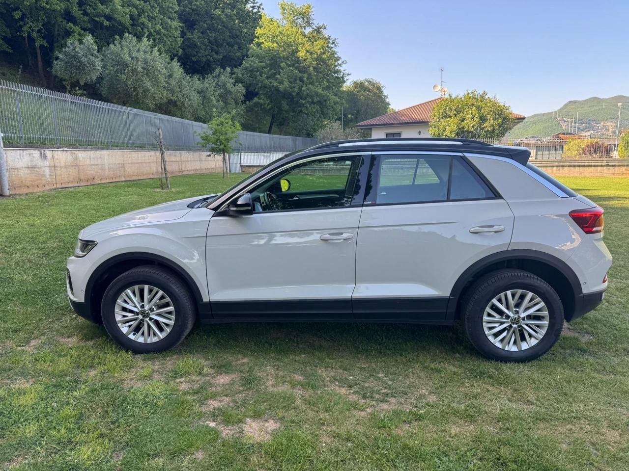 Volkswagen Volkswagen T-Roc usata 1