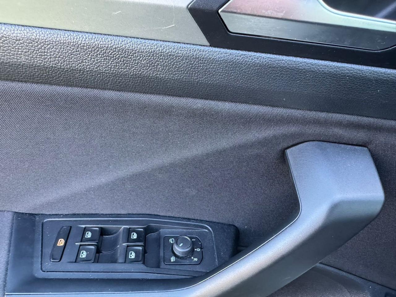 Volkswagen Volkswagen T-Roc usata 6