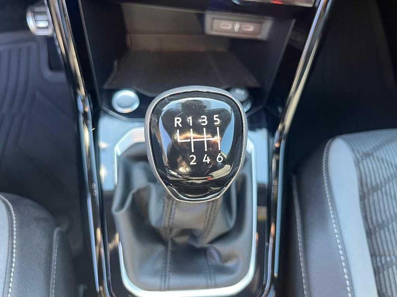 Volkswagen Volkswagen T-Roc usata 6