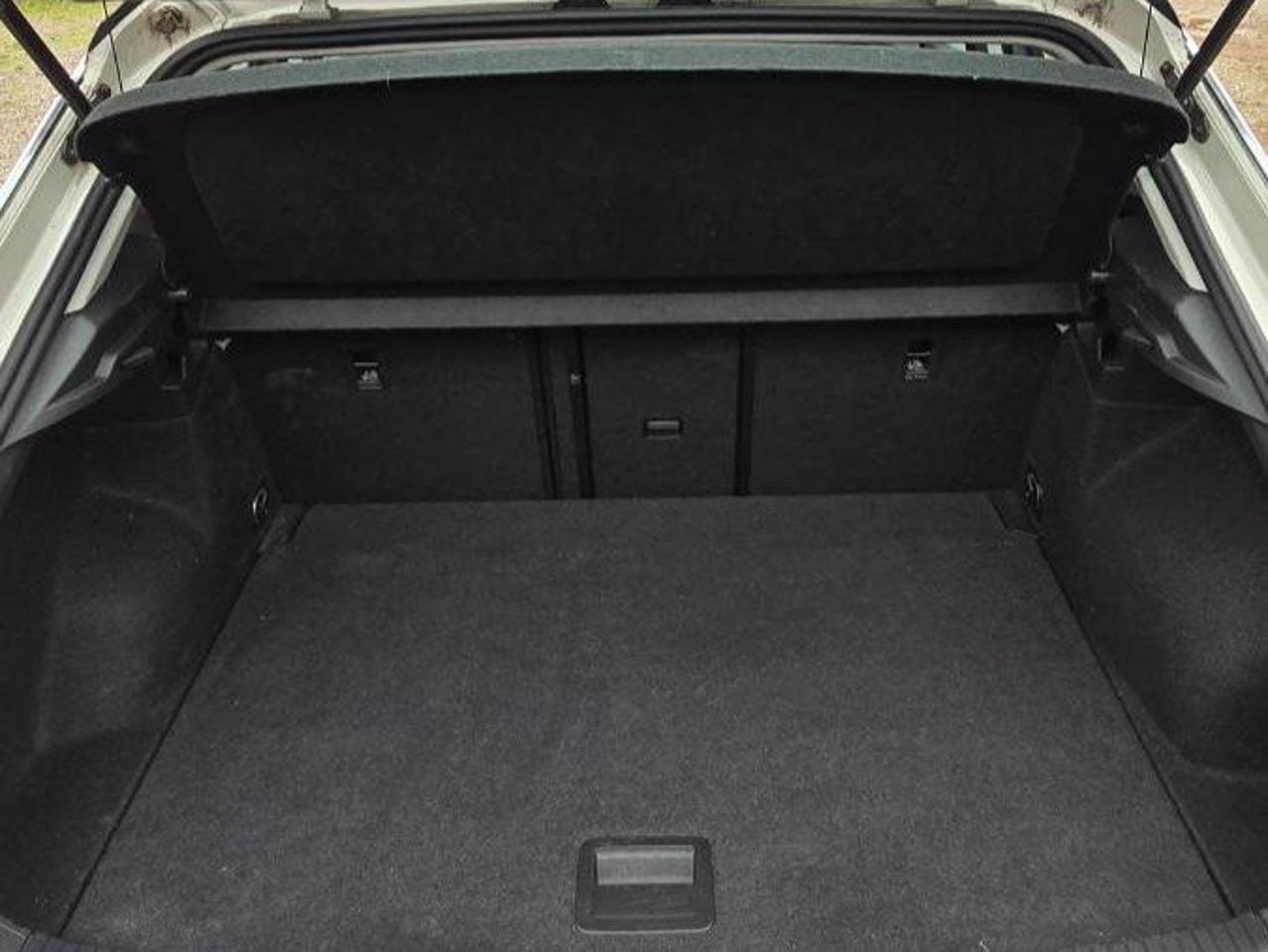 Volkswagen Volkswagen T-Roc usata 6