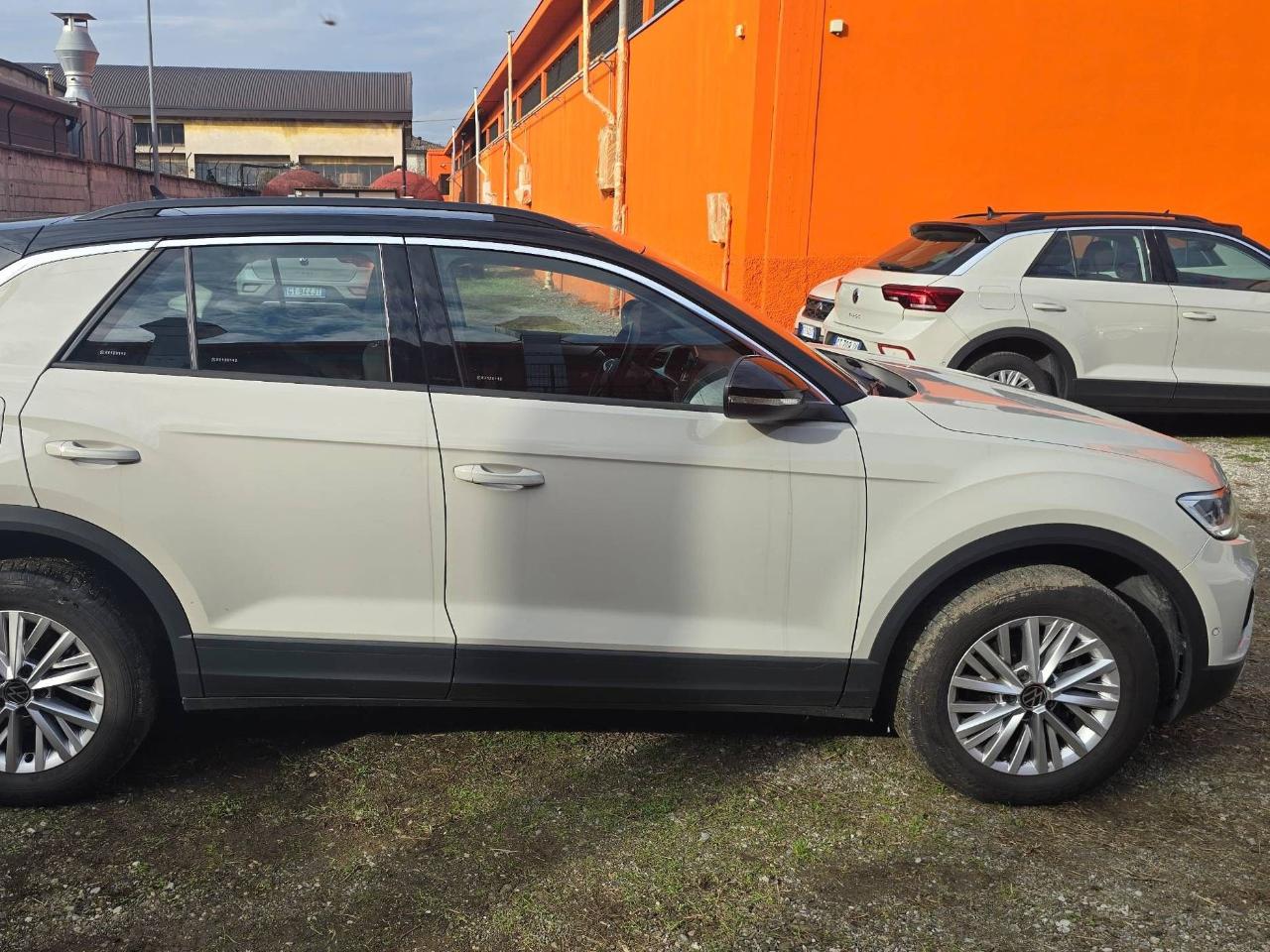 Volkswagen Volkswagen T-Roc usata 10