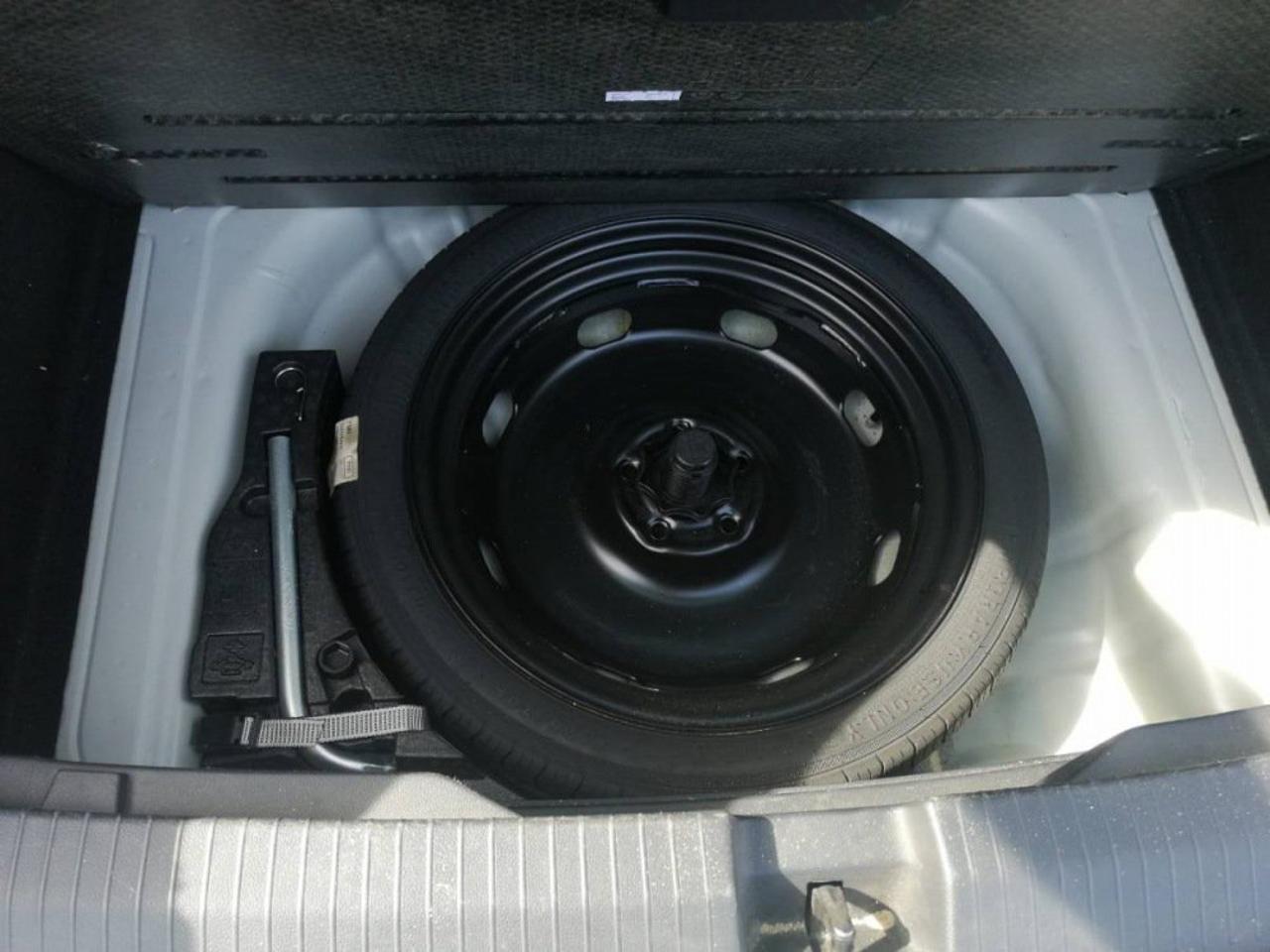 Volkswagen Volkswagen T-Roc usata 3