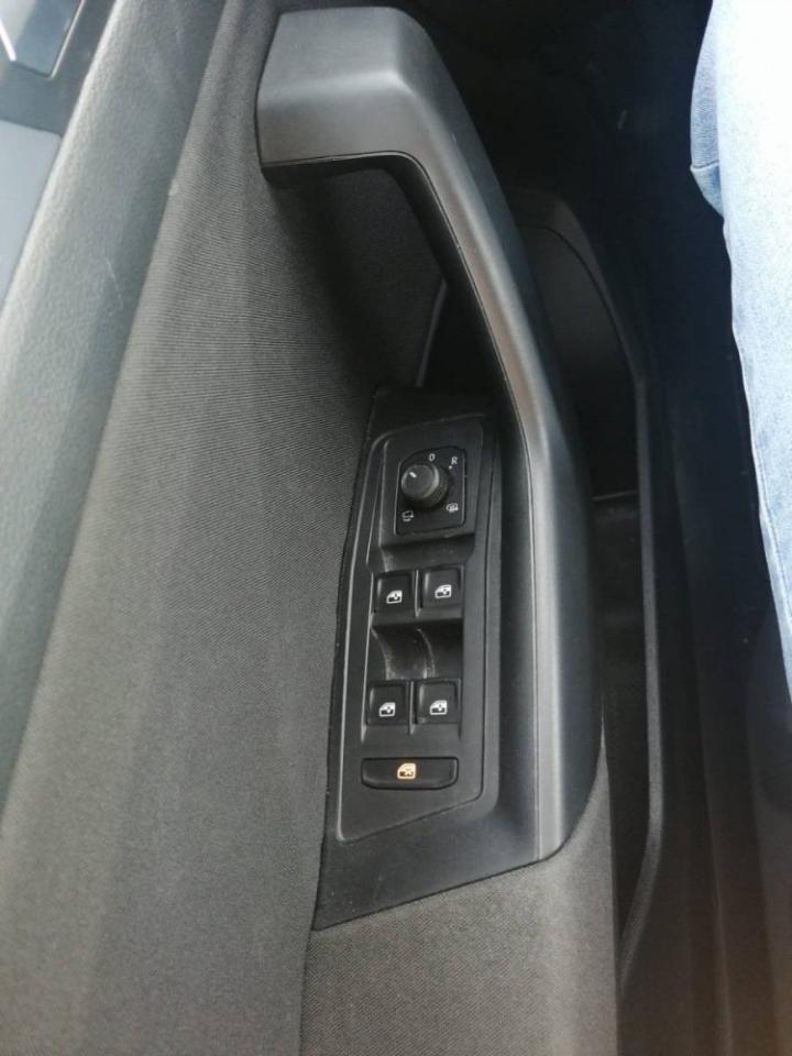 Volkswagen Volkswagen T-Roc usata 6