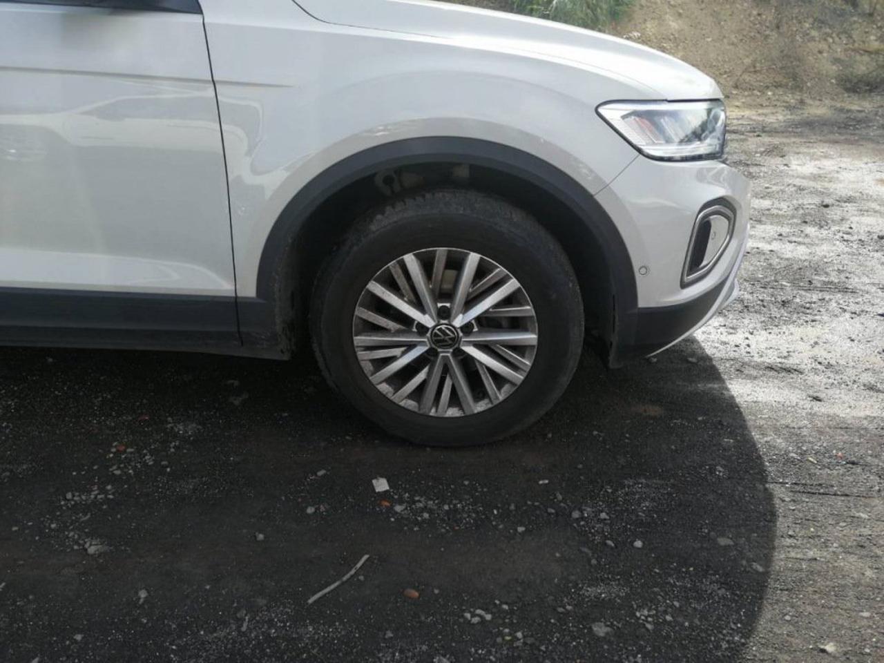 Volkswagen Volkswagen T-Roc usata 14