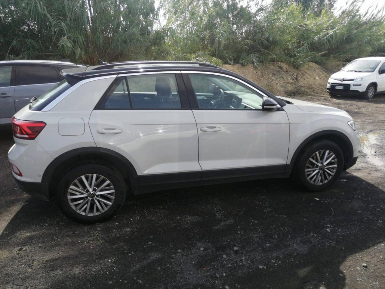 Volkswagen Volkswagen T-Roc usata 21
