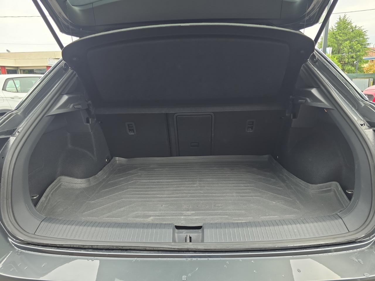 Volkswagen Volkswagen T-Roc usata 10