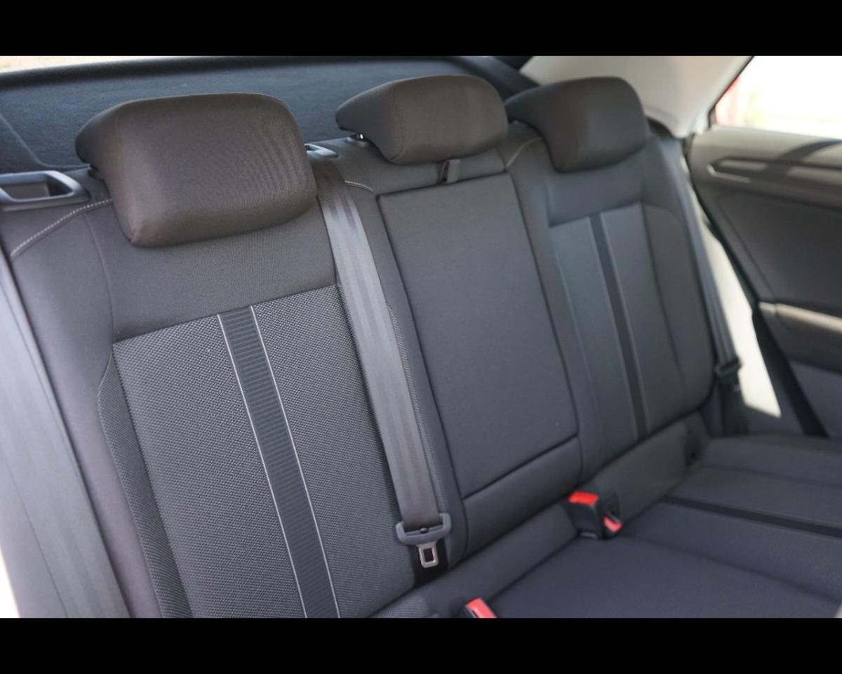 Volkswagen Volkswagen T-Roc usata 3