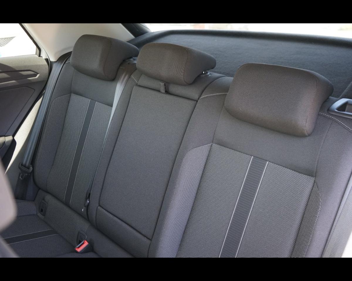 Volkswagen Volkswagen T-Roc usata 6