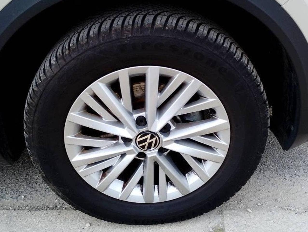 Volkswagen Volkswagen T-Roc usata 12