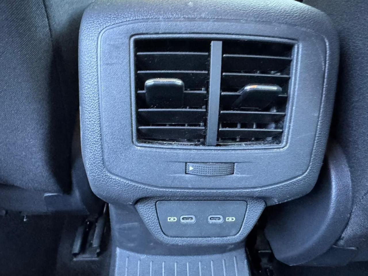 Volkswagen Volkswagen T-Roc usata 10