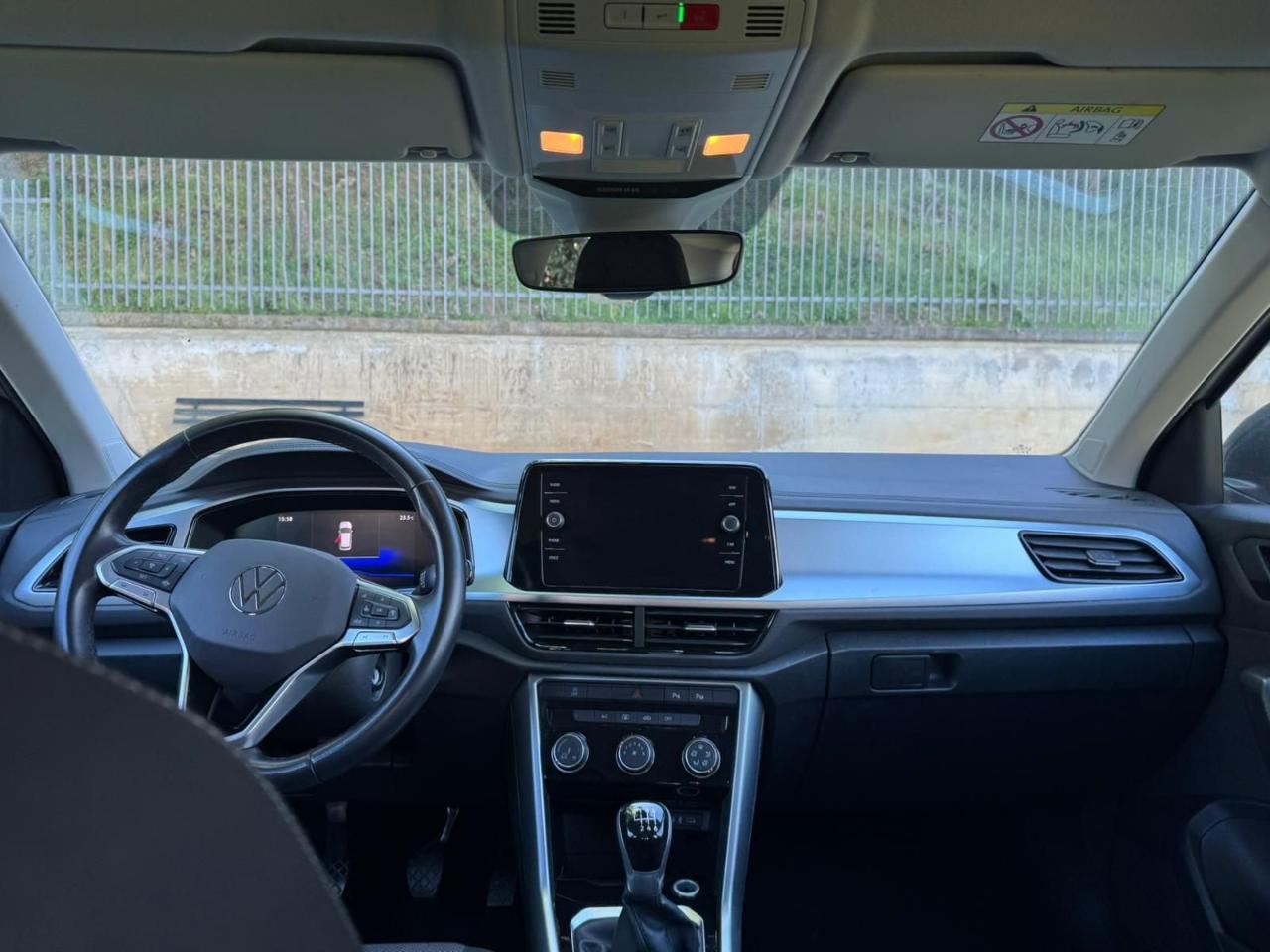 Volkswagen Volkswagen T-Roc usata 12