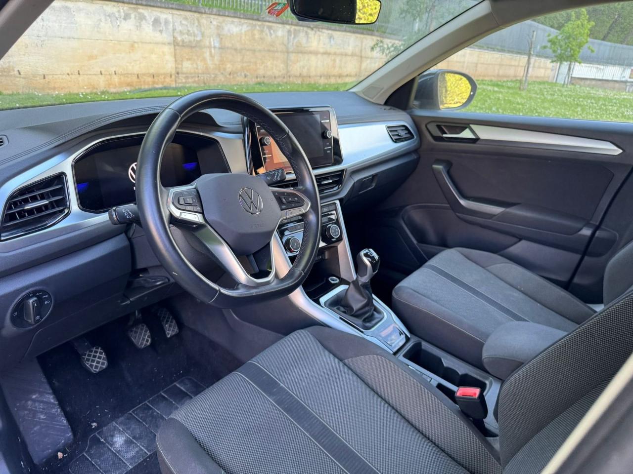 Volkswagen Volkswagen T-Roc usata 13