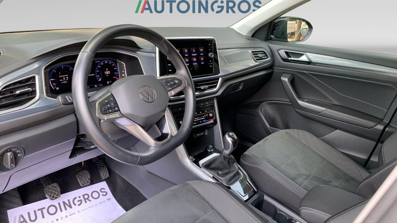 Volkswagen T-Roc - Foto 3