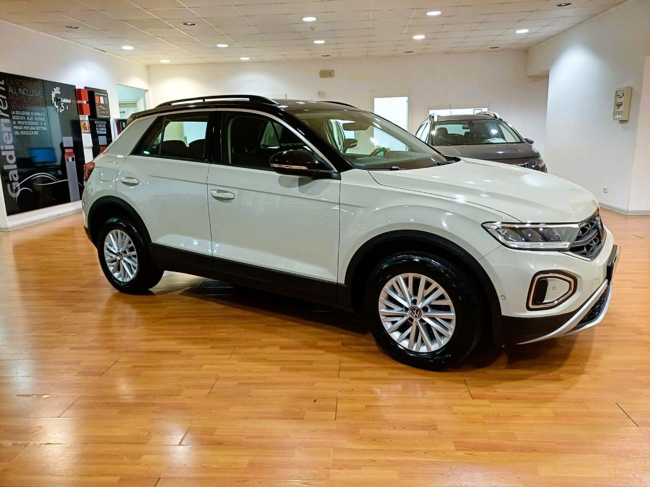 Volkswagen Volkswagen T-Roc usata 11