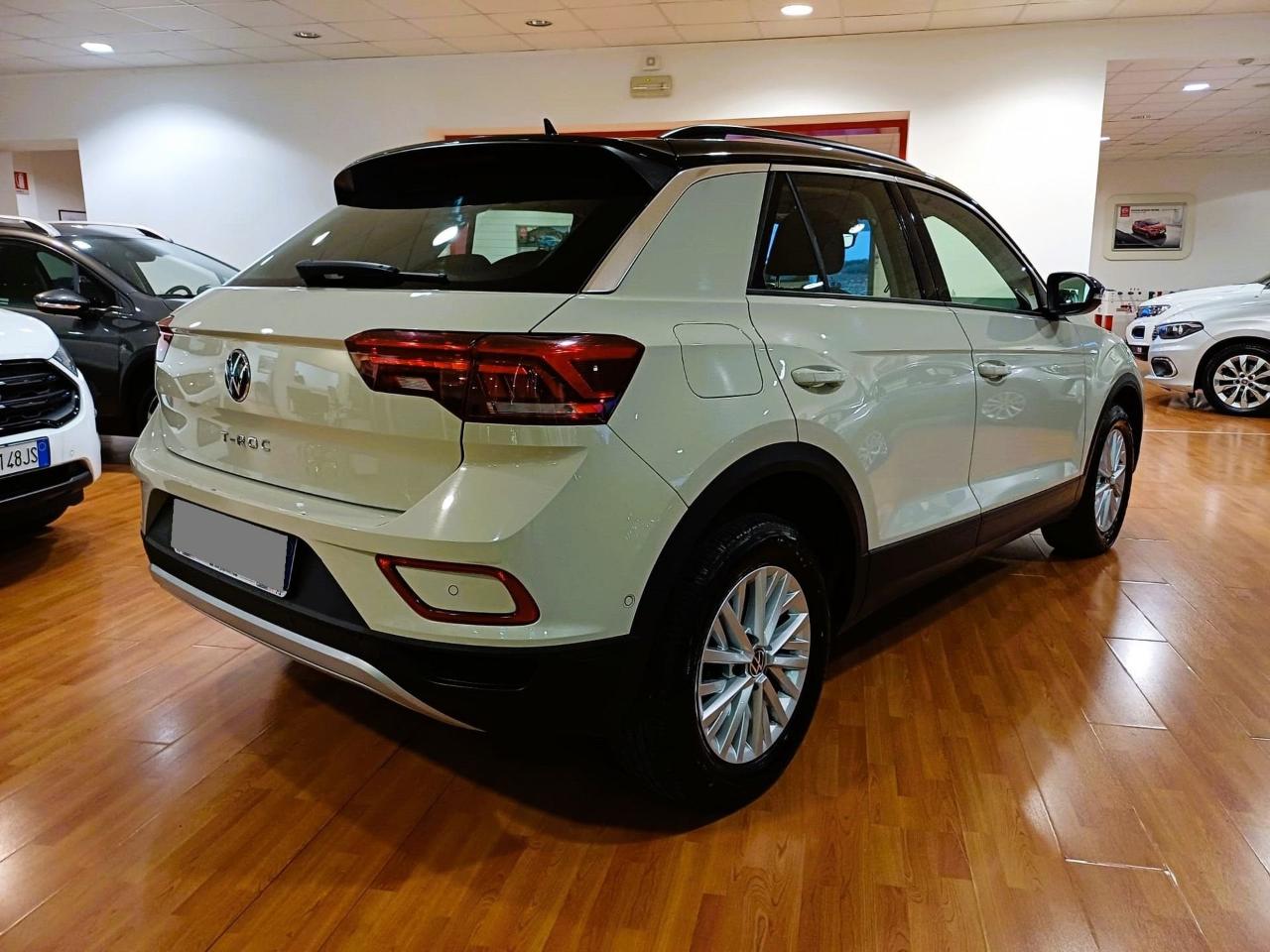 Volkswagen Volkswagen T-Roc usata 21