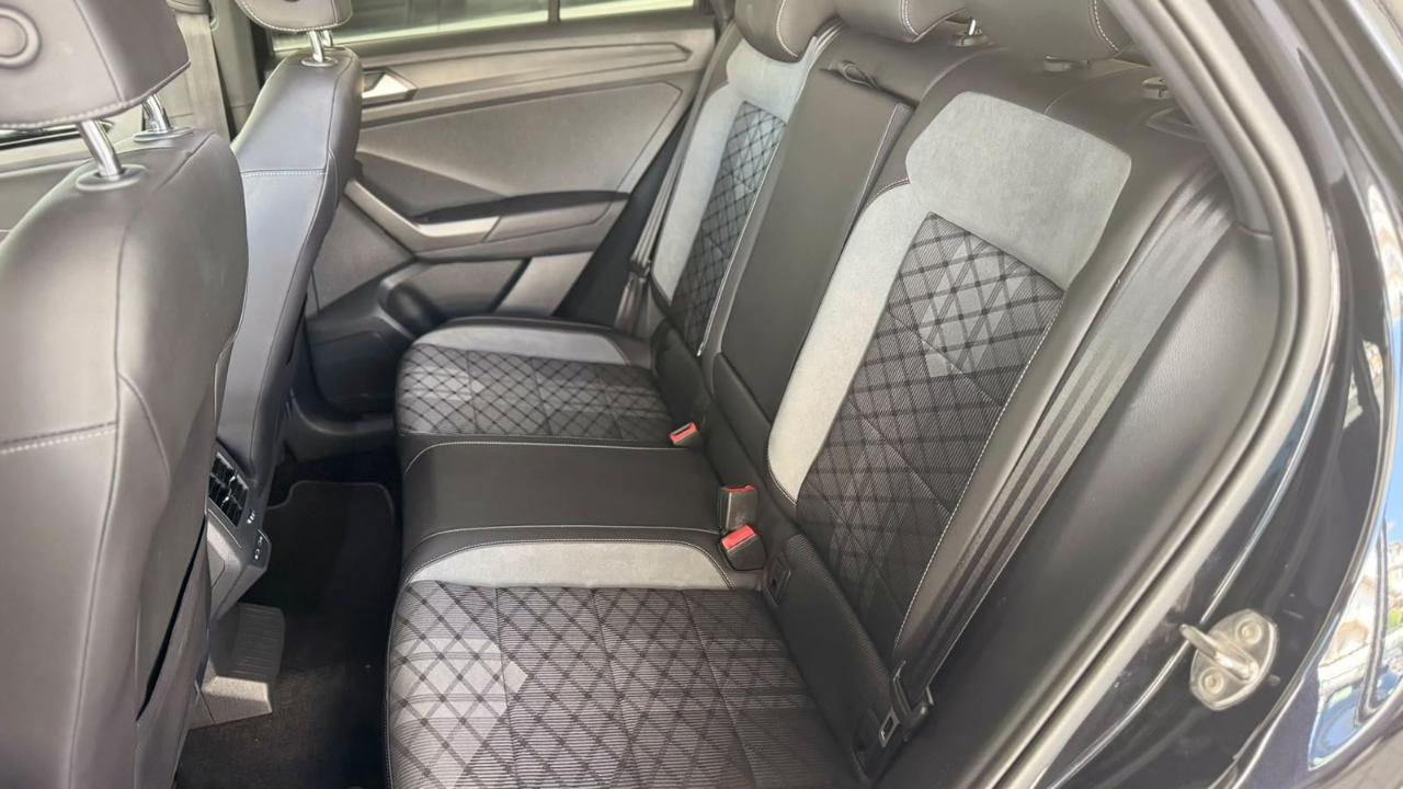 Volkswagen Volkswagen T-Roc usata 8