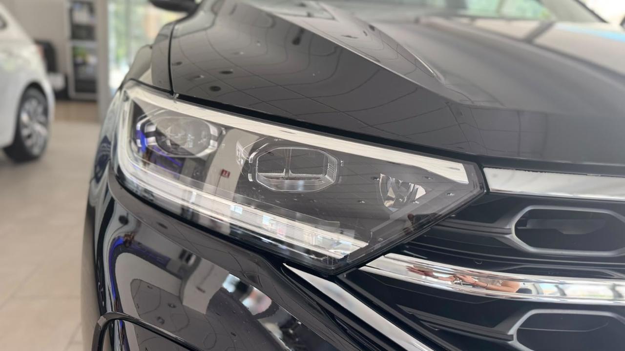 Volkswagen Volkswagen T-Roc usata 16