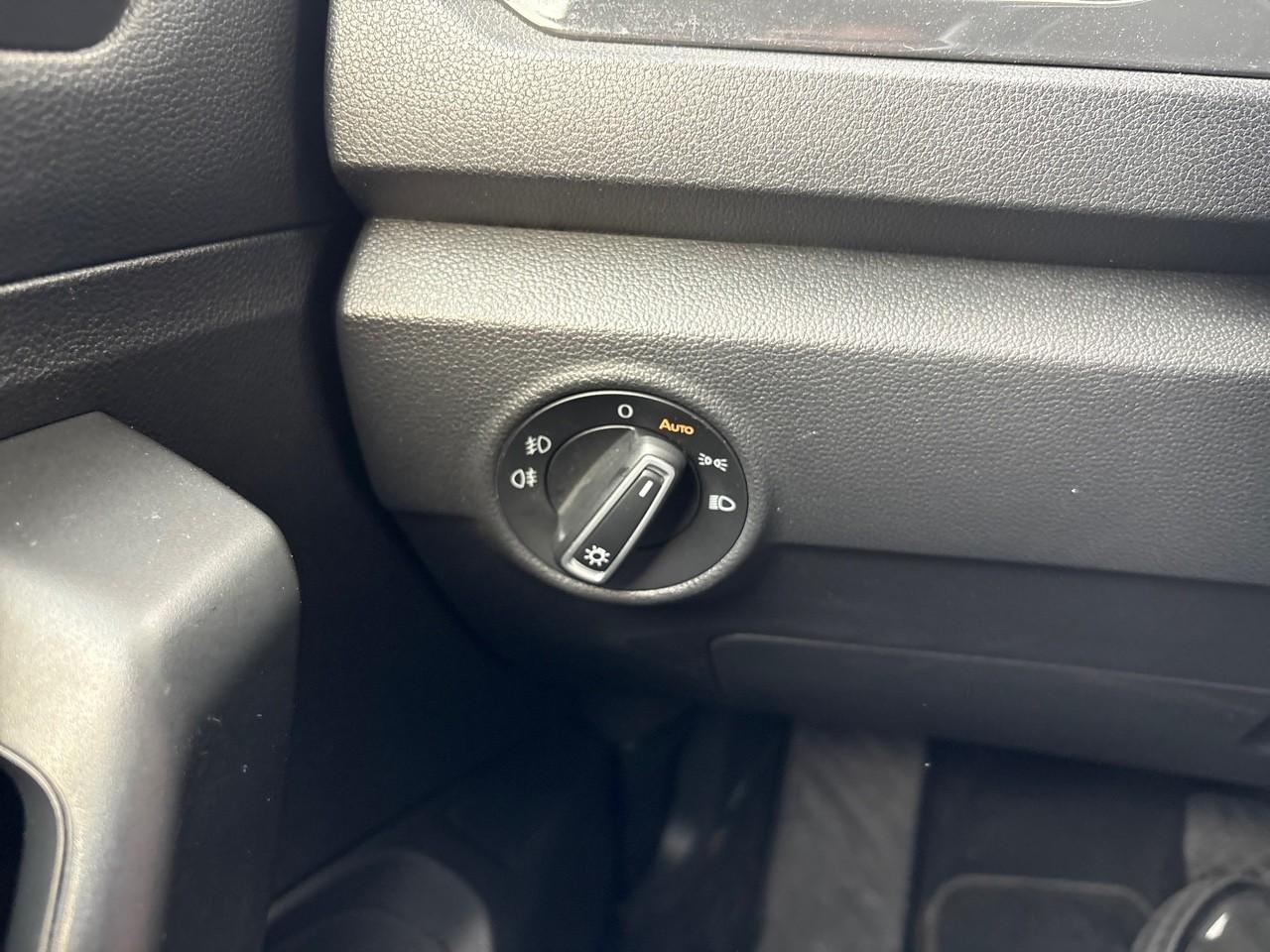 Volkswagen Volkswagen T-Roc usata 9