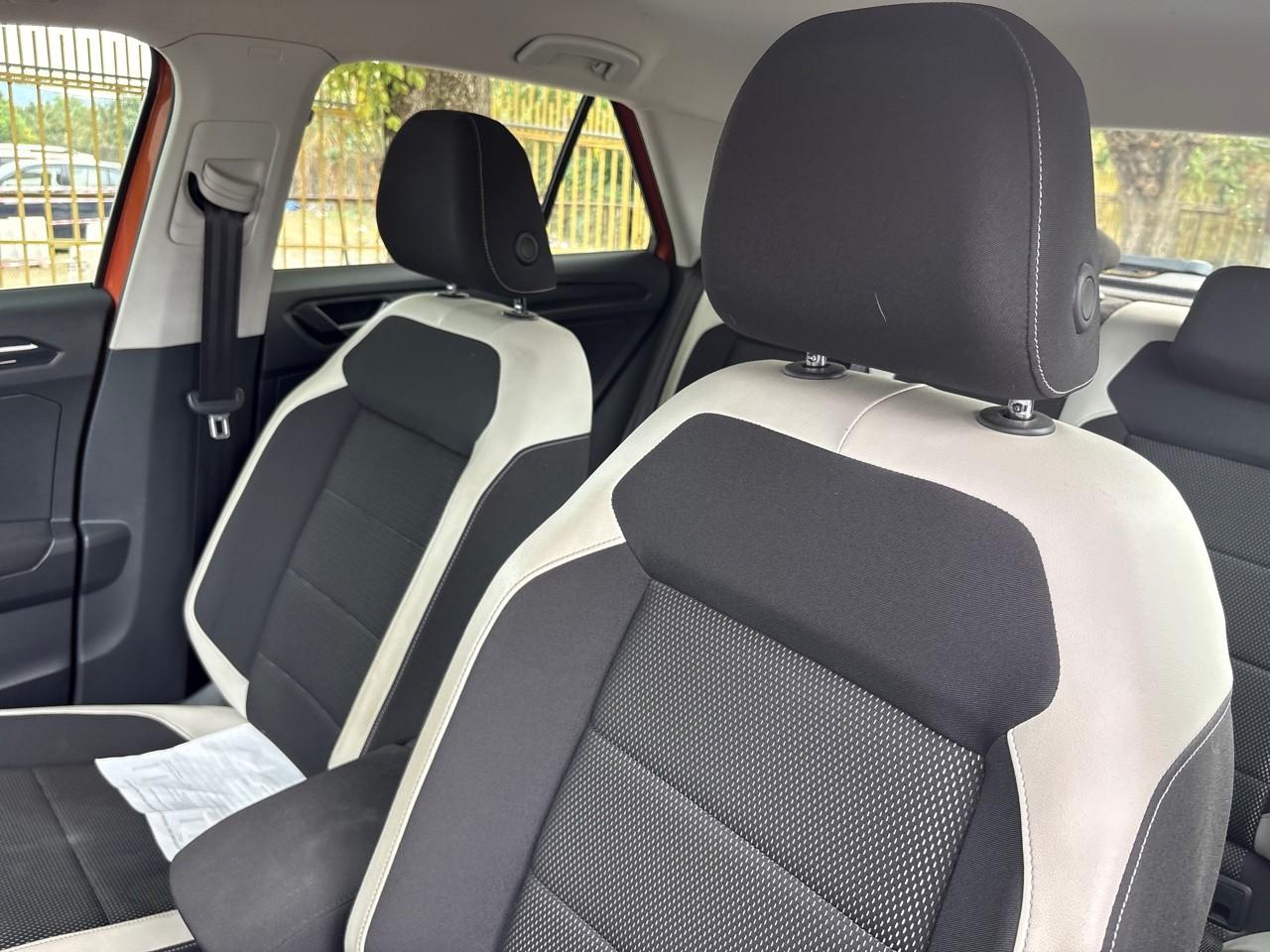 Volkswagen Volkswagen T-Roc usata 20