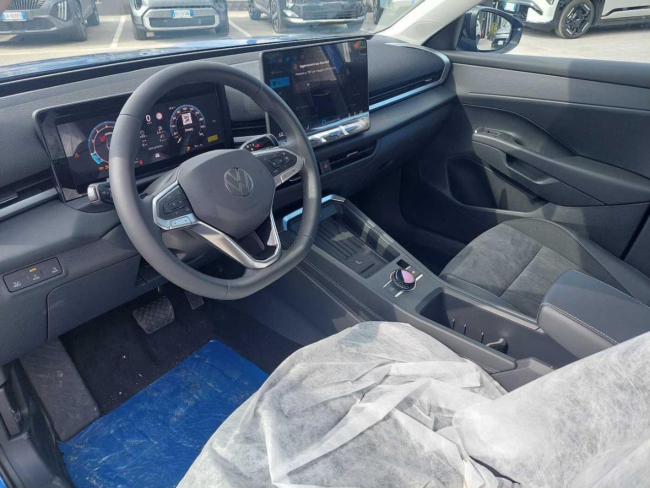 Volkswagen Volkswagen T-Roc usata, con GPS