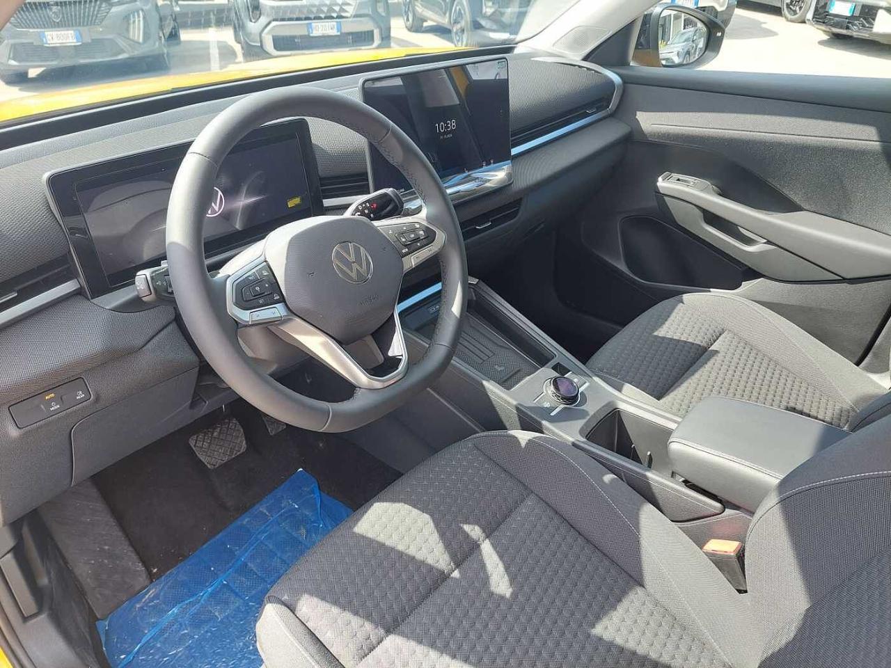 Volkswagen Volkswagen T-Roc usata, con GPS