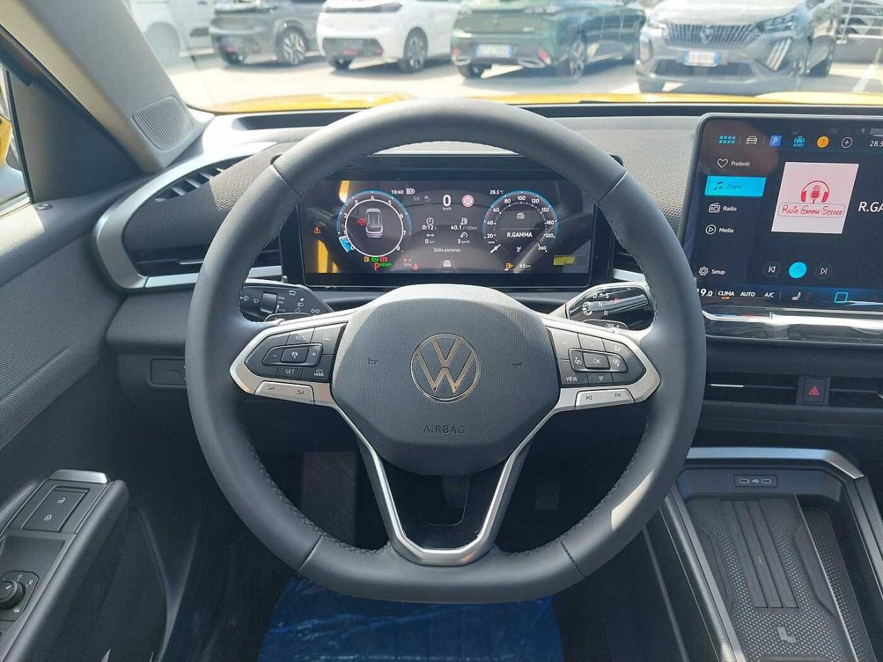 Volkswagen Volkswagen T-Roc usata 12