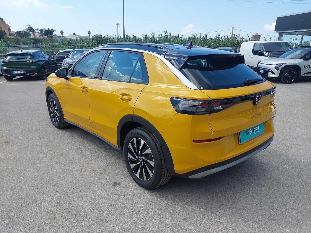 Volkswagen Volkswagen T-Roc usata 17