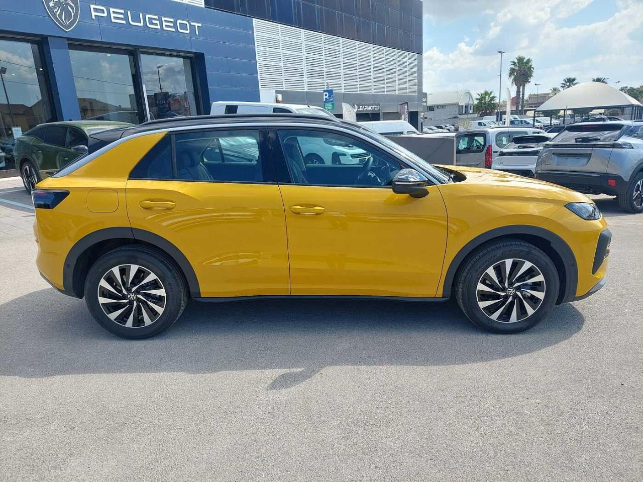 Volkswagen Volkswagen T-Roc usata 20