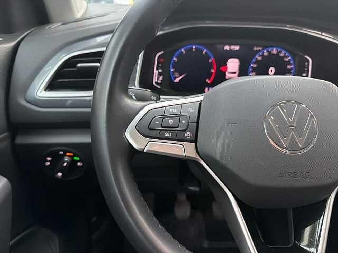Volkswagen Volkswagen T-Roc usata 12