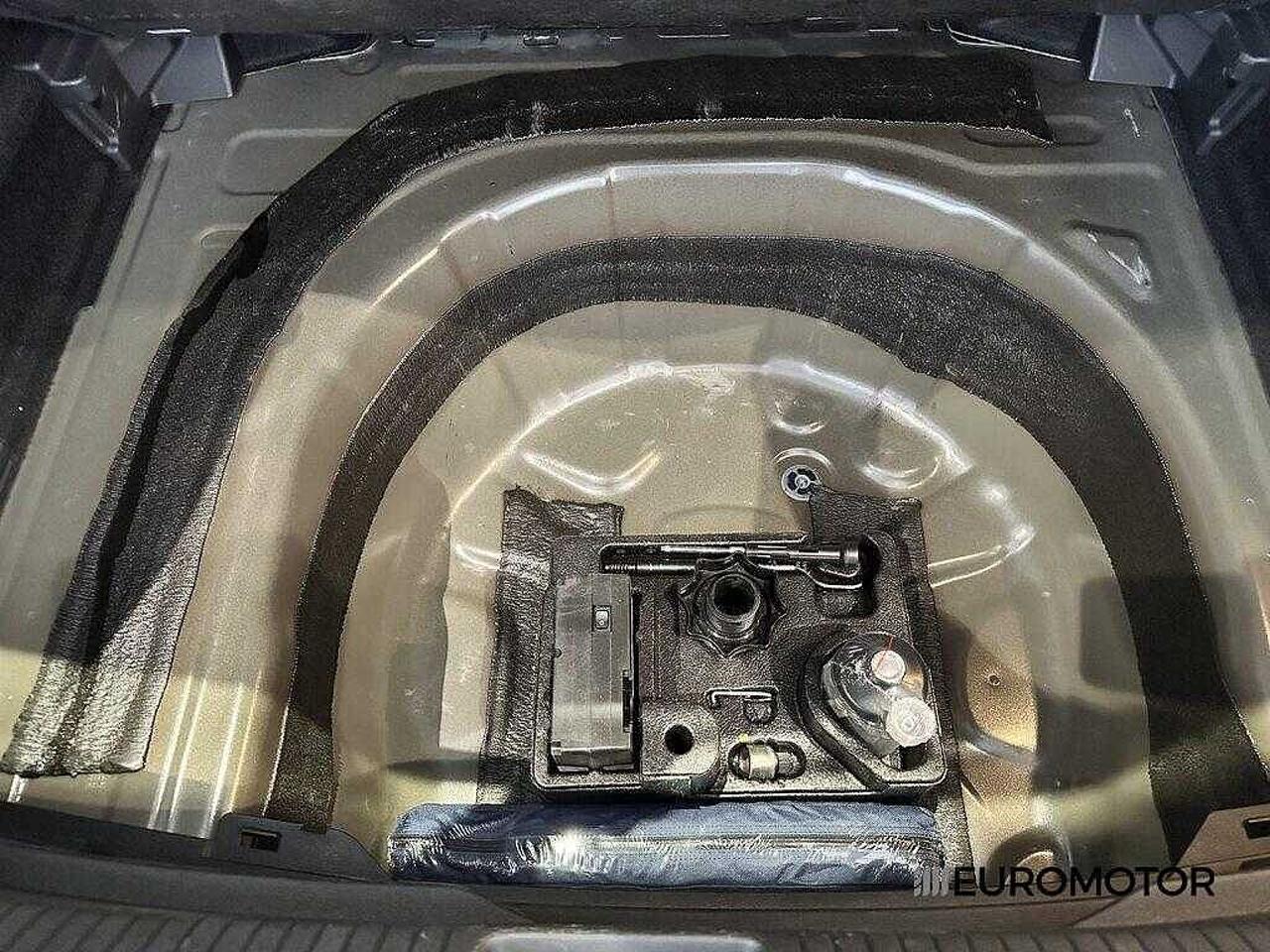 Volkswagen Volkswagen Taigo usata, con attention assist