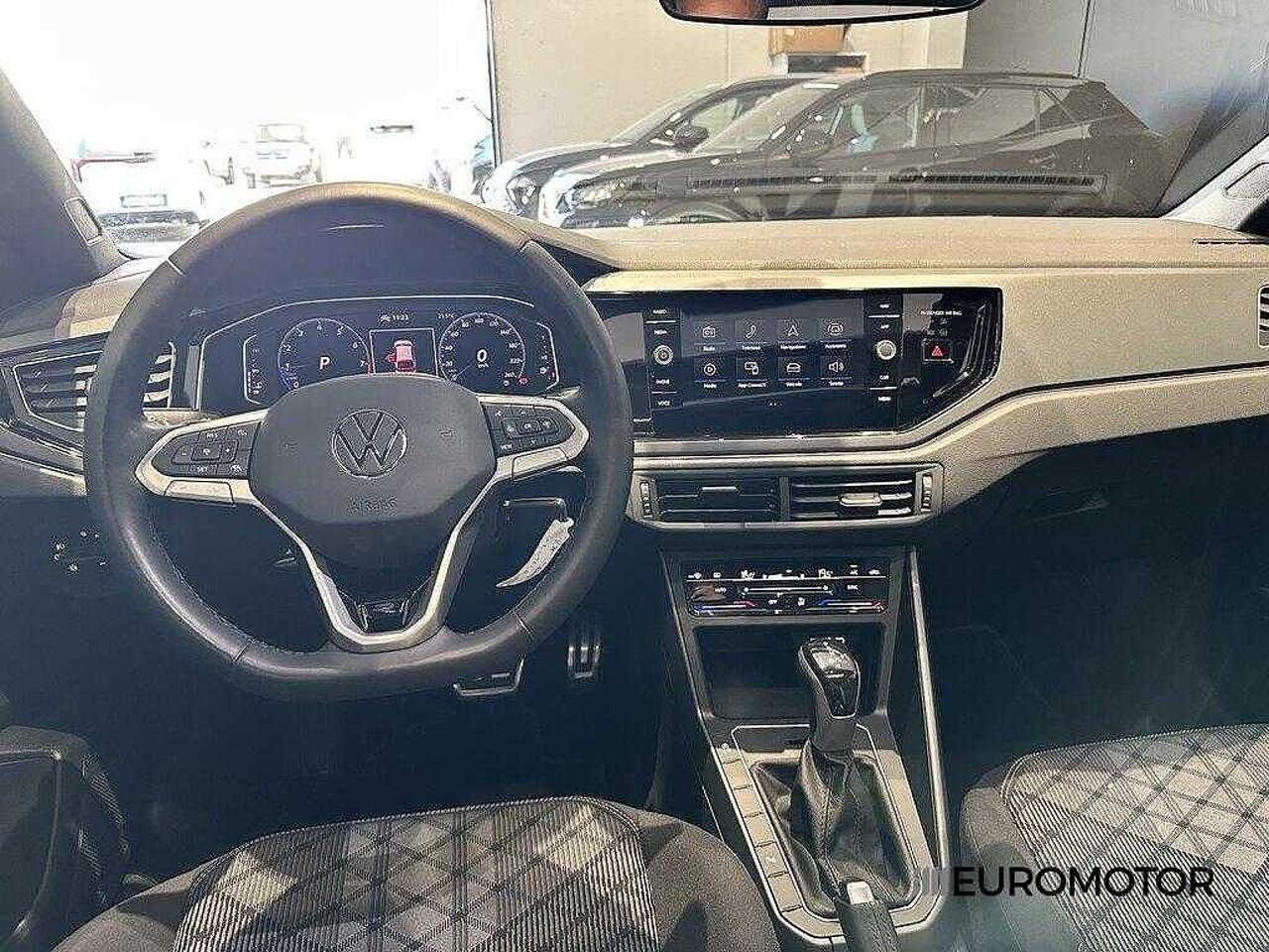 Volkswagen Volkswagen Taigo usata, con radio