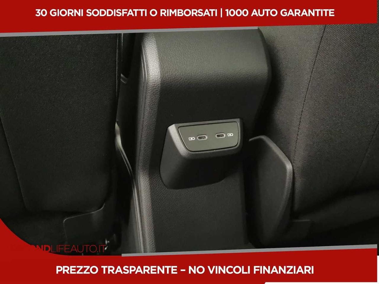 Volkswagen Volkswagen Taigo usata, con 6 altoparlanti