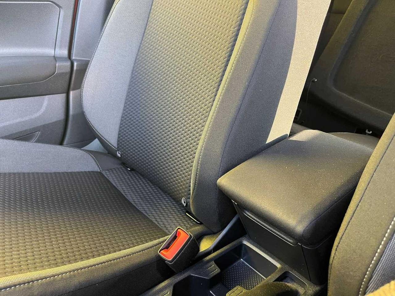 Volkswagen Volkswagen Taigo usata, con cd-radio