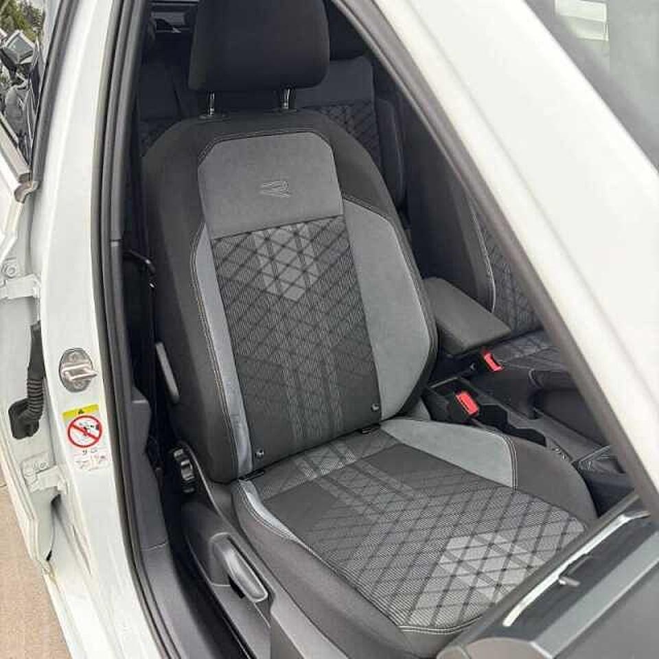 Volkswagen Volkswagen Taigo usata 3