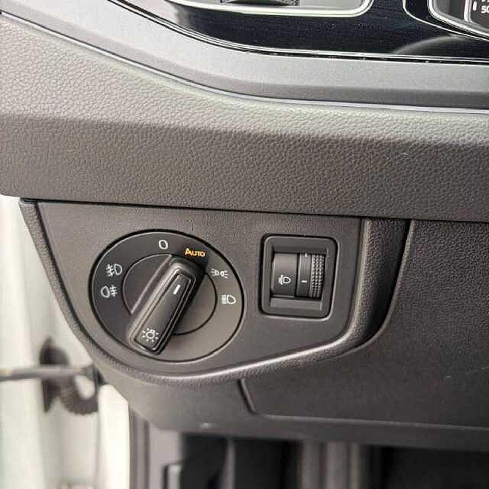 Volkswagen Volkswagen Taigo usata 6